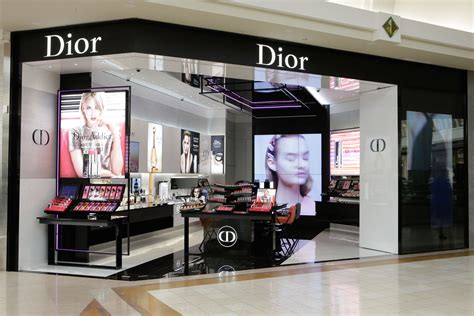 dior beauty services.